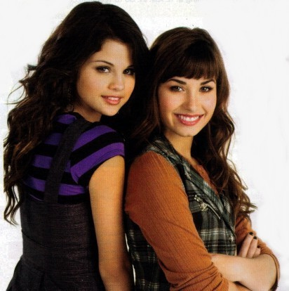 totallybestfriends1 - Demi Lovato and Selena Gomez