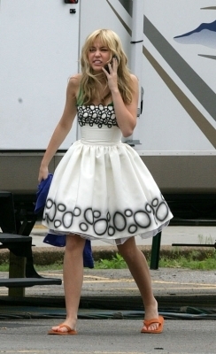 hm the movie(6) - Going to the set of Hannah Montana The Movie___He He