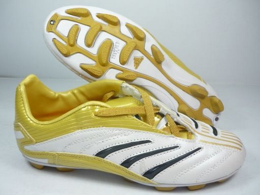 11f0cf56249g215 - Football shoes