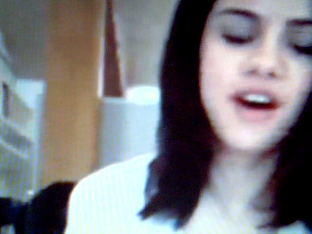 Selena Gomez Live Chat (74)