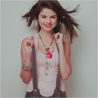 Selly Gomez is my angel (295)