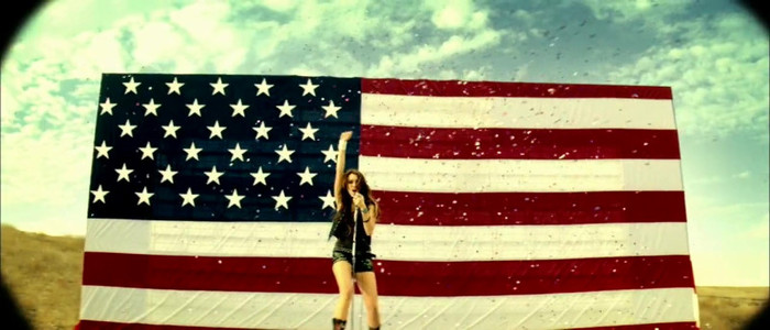 Miley Cyrus - Party In The U.S.A. 105