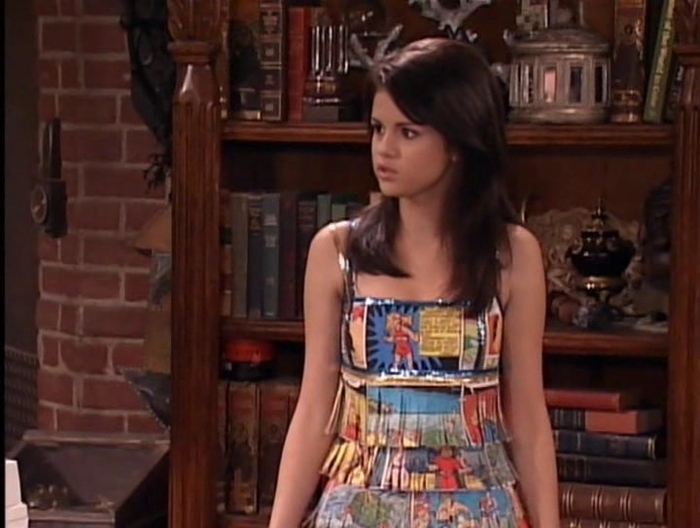 alex-russo-wizards-of-waverly-place-9682716-720-544