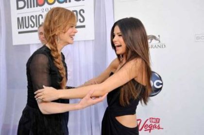 normal_026 - Selena Gomez Award Shows 2O11 May 22 Billboard Awards