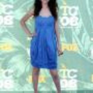 Selena_Gomez_1242827335_2