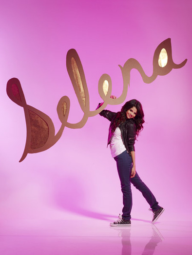 selena-gomez-530901l