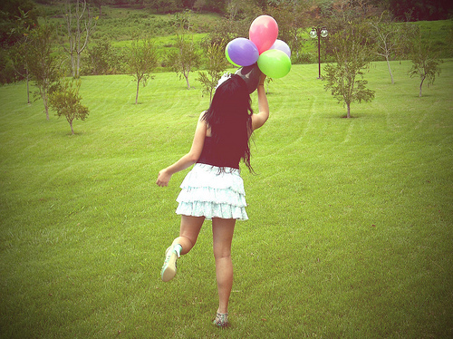 baloons-diva-girl-pretty-skirt-Favim.com-77914