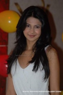 Jennifer_Winget_1260440485_1