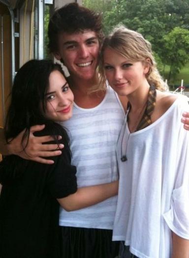 demi lovato, taylor swift and a guy