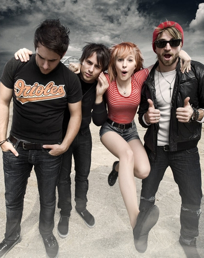 Paramore (003) - 3 Pics from internet
