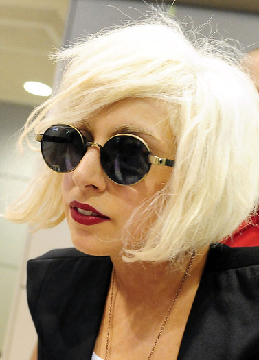 GaGa` (19) - x - Lady Gaga - x