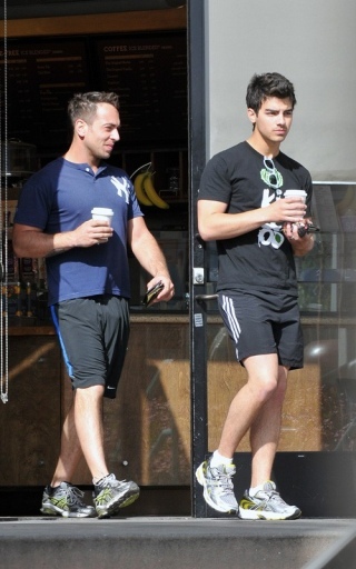 normal_joe-jonas-032010-3 - JOE-Out at The Bodyshop in West Hollywood