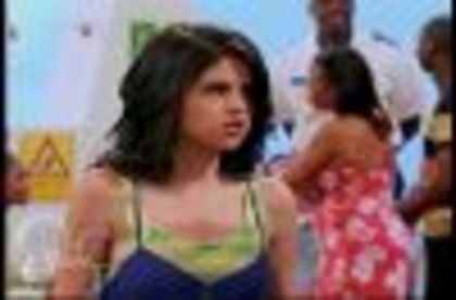 selena gomez in the suite life on deck (49)