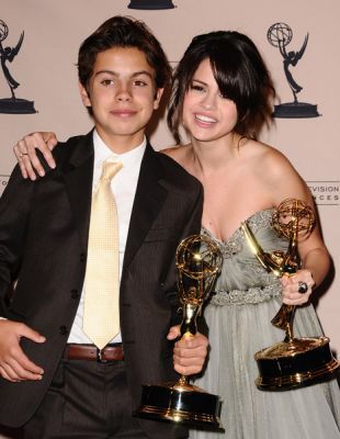 normal_071 - Selena Gomez Award Shows 2OO9 September 12 Arts Emmy Awards