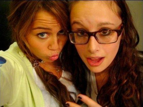 afriend - Miley rare photos