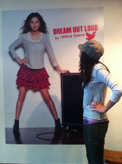 hehe dream out loud