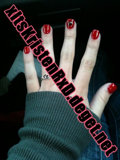 New nails  I have a spider on my finger for HALLOWEEN ! haha - Awch my nails - proof
