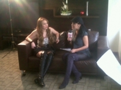 36183313_SHAEDGBMK - x April 28 Interview with Gama TV in Quito Ecuador