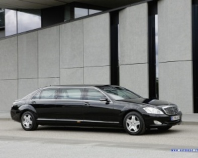 Mercedes_S-pullman_1327