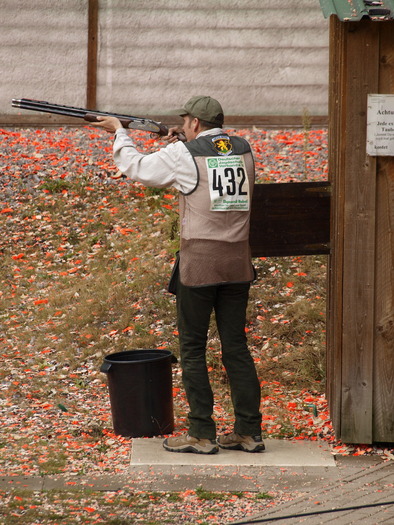 _9051364; Tom on station Seven. He will get a double then a low house single.
