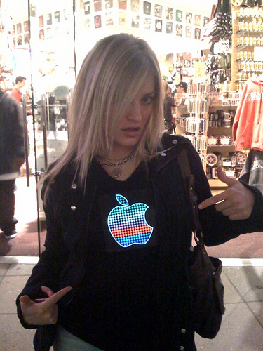 Apple logo light up tshirt