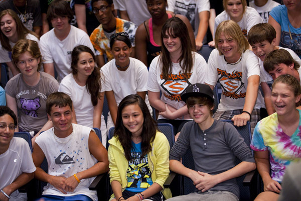 Bieber Performs for Band Camp Students (8)