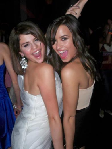 Selena-Gomez-And-Demi-Lovato-Prom-Selena-Myspace - Demi and Selena