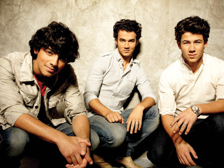 606 - Jonas Brothers