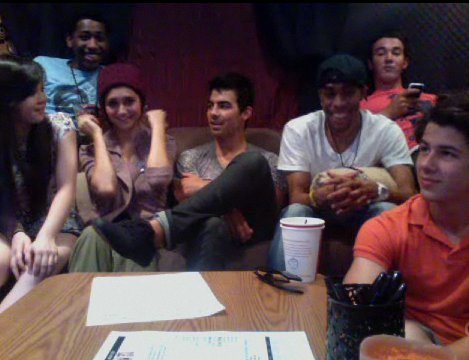 Jonas Brothers Live Chat (3)