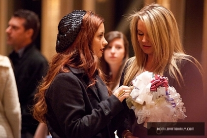 Tiffany-Thorton-s-Wedding-demi-lovato-26876336-400-267