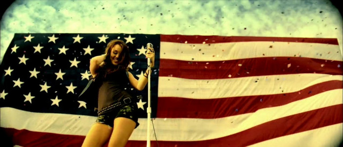 Miley Cyrus - Party In The U.S.A. 111