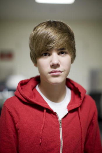  - 0 Justin Bieber