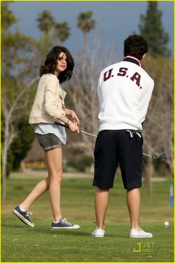 normal_020 - Nick-Out to go golfing in Los Angeles-with selena-i am gelous