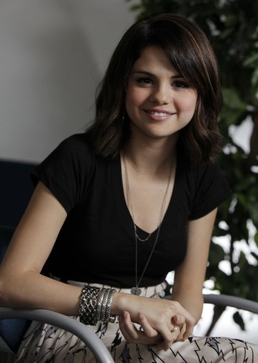 selena-gomez-742591l - xx_Selena gomez