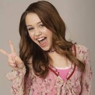 HANNAH MONTANA 015 - Photos 005