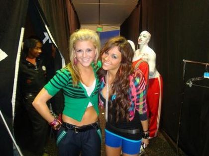 Backstage! xD - 2008- At the AMAs 23rd Nov