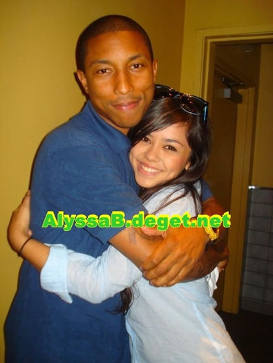 huggin` Pharrell