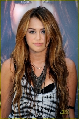 normal_miley-cyrus-madrid-album-03 - All pics with Miley