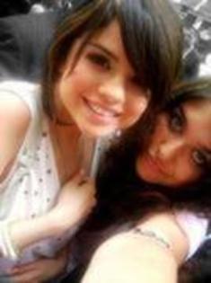 22651450_ADUEHLOMN - selena gomez rare and personals photos