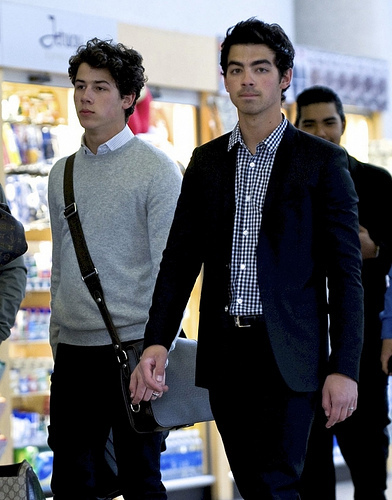 Jonas Brothers at the LAX Airport (3) - Jonas Brothers at the LAX Airport
