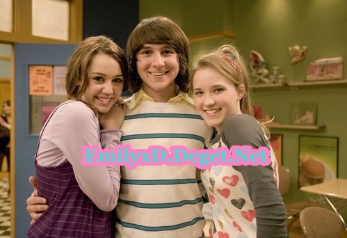 32 - Backstage Hannah Montana