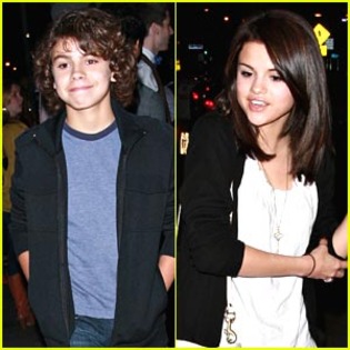 selena-gomez-jake-austin-77