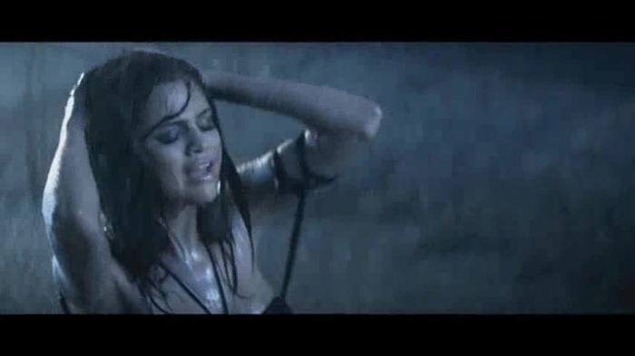 Selena Gomez & The Scene - A Year Without Rain 551