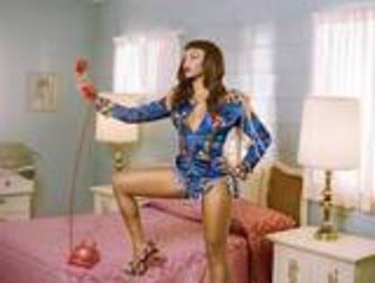 th_Beyonce-Telephone-video