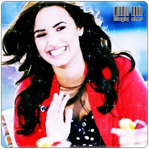21513723_USSNEFIYE - Demi Lovato