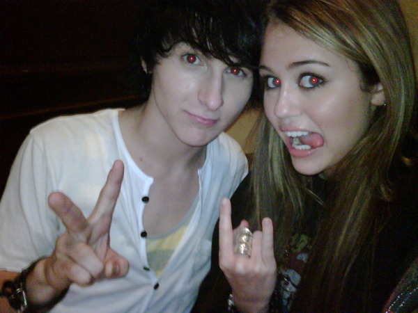 Just sang with @mitchelmusso whoop whoo