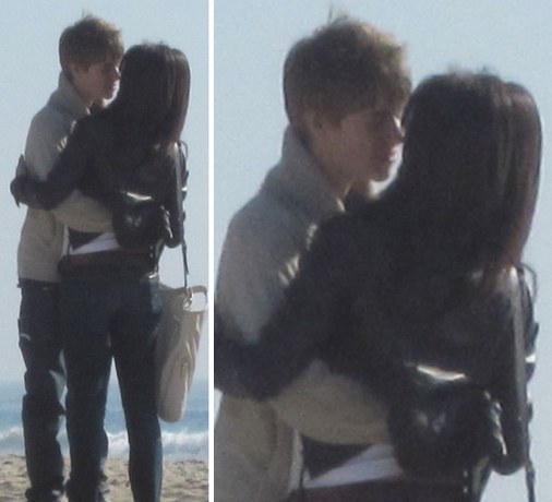 Justin-Bieber-and-Selena-Gomez-who-are-clearly-more-than-just-friends-as-these-new-photos