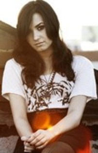 CHRAGCNXIHSIAJOXQDL - beautiful pictures with Demi Lovato