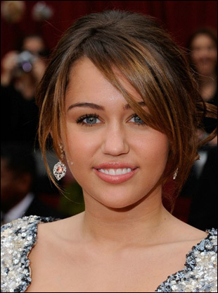 miley_cyrus_2009_oscars_l_78670