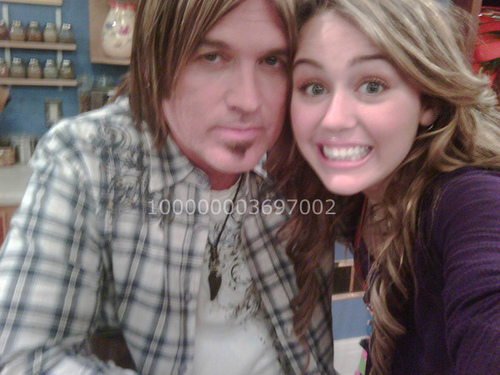 RNBJYFTOWASVVMTNSBJ - All pics with Miley